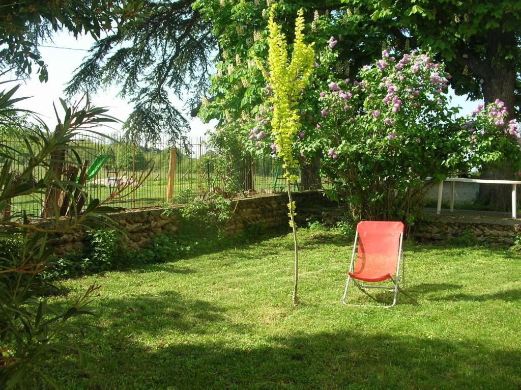 Chambres D'Hotes- Le Pre Aux Anes Albon Exterior photo